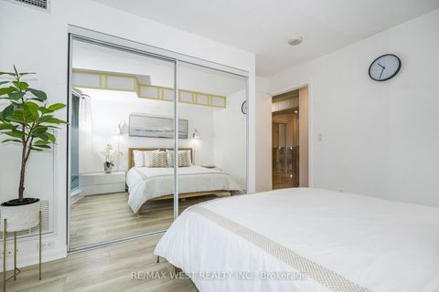 Photo 9 at 465 - 209 Fort York Boulevard, Niagara, Toronto