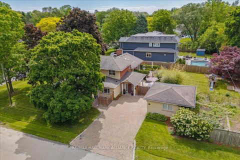 Photo 3 at 222 Alscot Crescent, MO Morrison, Oakville