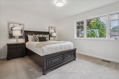 Photo 11 at 222 Alscot Crescent, MO Morrison, Oakville