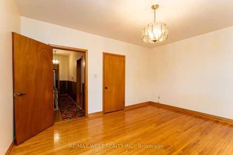 Photo 23 at 205 Markham Street, Bellwoods, Toronto