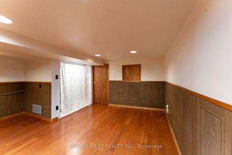 Photo 27 at 205 Markham Street, Bellwoods, Toronto