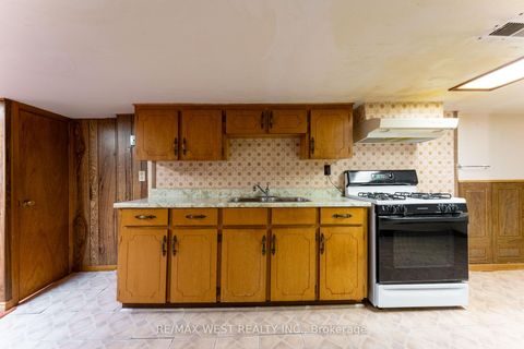 Photo 35 at 205 Markham Street, Bellwoods, Toronto