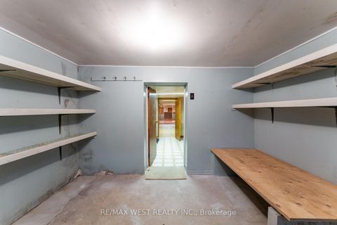 Photo 39 at 205 Markham Street, Bellwoods, Toronto