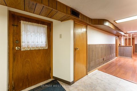 Photo 41 at 205 Markham Street, Bellwoods, Toronto