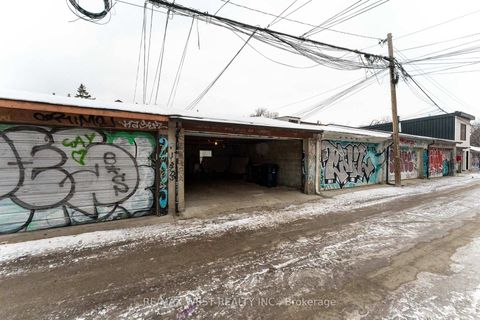 Photo 47 at 205 Markham Street, Bellwoods, Toronto