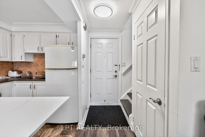 Photo 3 at 103 - 3040 Constitution Boulevard, Applewood, Mississauga