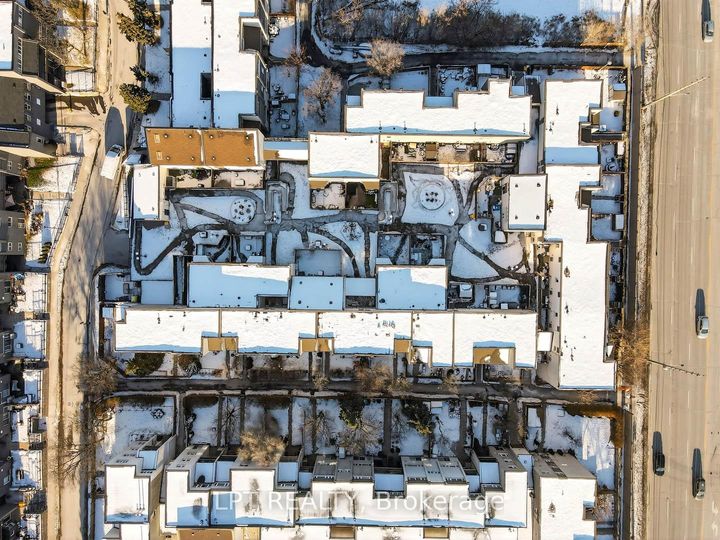 Photo 32 at 103 - 3040 Constitution Boulevard, Applewood, Mississauga