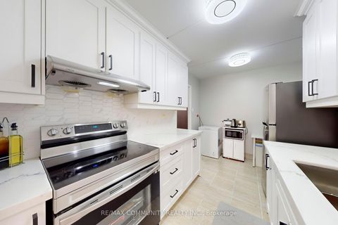Photo 15 at 213 - 2 Glamorgan Avenue, Dorset Park, Toronto