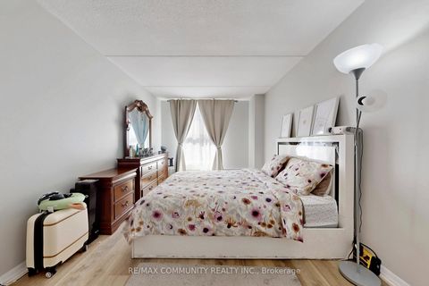 Photo 22 at 213 - 2 Glamorgan Avenue, Dorset Park, Toronto