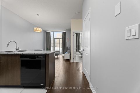 Photo 4 at 104 - 80 Esther Lorrie Drive, Clairville, Toronto