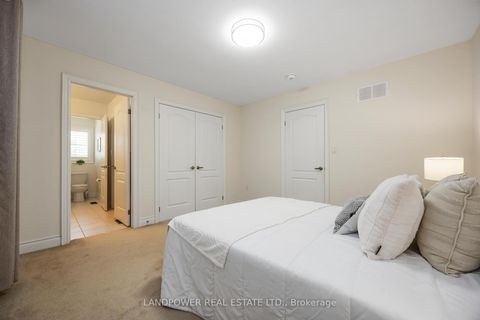 Photo 26 at 689 Somerville Drive, Wyndham, Newmarket