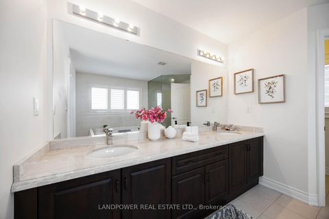 Photo 30 at 689 Somerville Drive, Wyndham, Newmarket