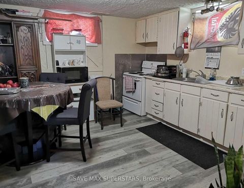 Photo 33 at DUPLEX - 35 BERNICK Drive, Grove East, Barrie