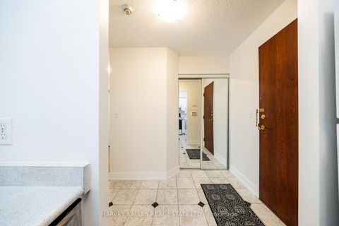 Photo 5 at 107 - 28 Pemberton Avenue, Newtonbrook East, Toronto