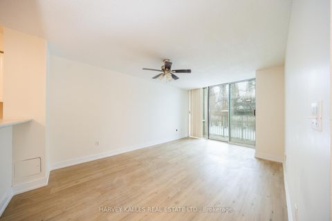 Photo 6 at 107 - 28 Pemberton Avenue, Newtonbrook East, Toronto