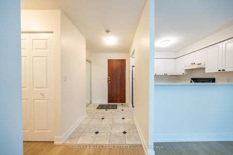 Photo 13 at 107 - 28 Pemberton Avenue, Newtonbrook East, Toronto