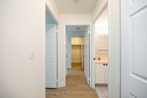 Photo 16 at 107 - 28 Pemberton Avenue, Newtonbrook East, Toronto