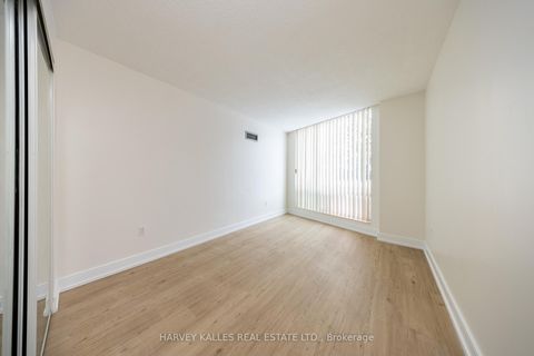 Photo 18 at 107 - 28 Pemberton Avenue, Newtonbrook East, Toronto