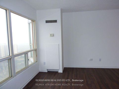 Photo 13 at 2901 - 7 Concorde Place, Don Mills, Toronto