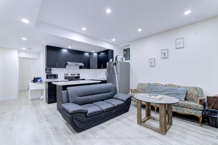 Photo 36 at 73 Dairymaid Road, Credit Valley, Brampton