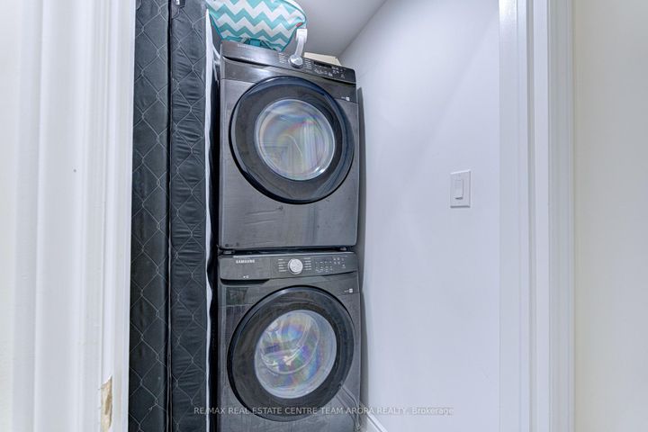 Photo 43 at 73 Dairymaid Road, Credit Valley, Brampton