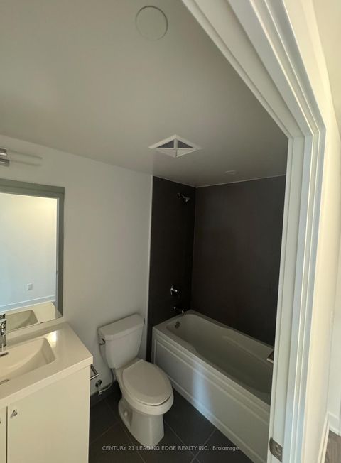 Photo 7 at 403 - 2545 Simcoe Street N, Windfields, Oshawa