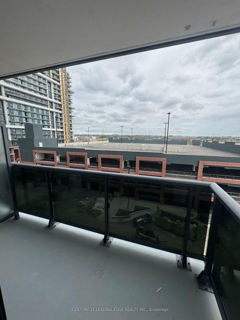 Photo 9 at 403 - 2545 Simcoe Street N, Windfields, Oshawa