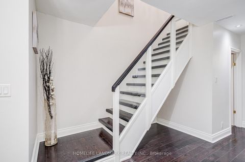 Photo 6 at 237 Ontario Street, Moss Park, Toronto