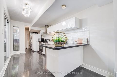 Photo 13 at 237 Ontario Street, Moss Park, Toronto