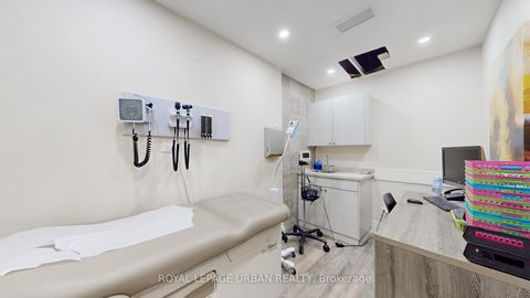 Photo 16 at 200 Spadina Avenue, Chinatown, Toronto