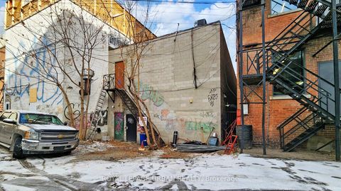 Photo 39 at 200 Spadina Avenue, Chinatown, Toronto