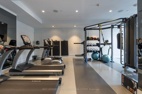 Photo 26 at 303 - 6 Parkwood Avenue, Casa Loma, Toronto