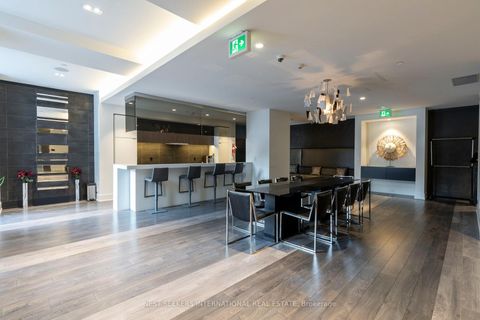 Photo 29 at 303 - 6 Parkwood Avenue, Casa Loma, Toronto