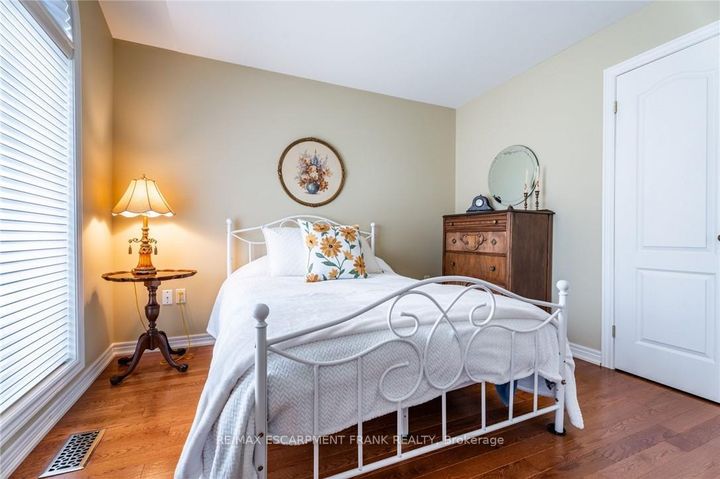 Photo 8 at 345 Southcote Road, Ancaster, Hamilton