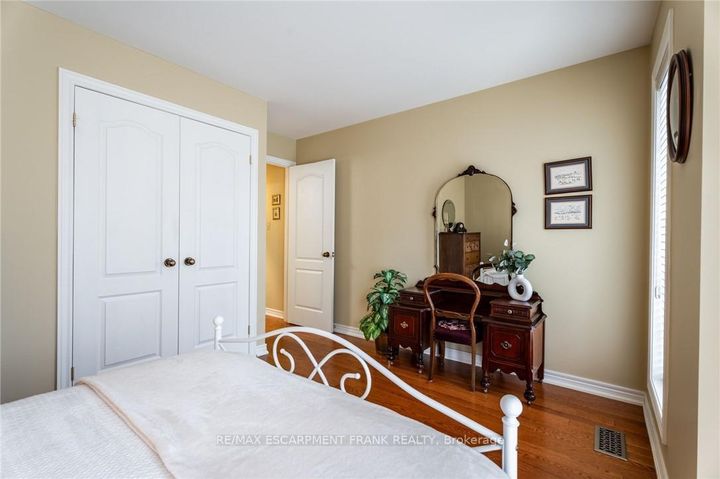 Photo 9 at 345 Southcote Road, Ancaster, Hamilton