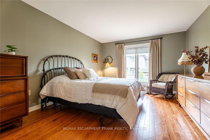 Photo 24 at 345 Southcote Road, Ancaster, Hamilton