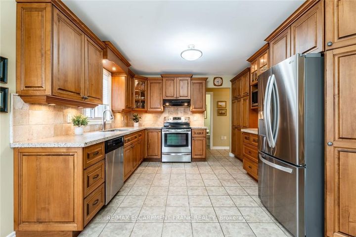 Photo 31 at 345 Southcote Road, Ancaster, Hamilton