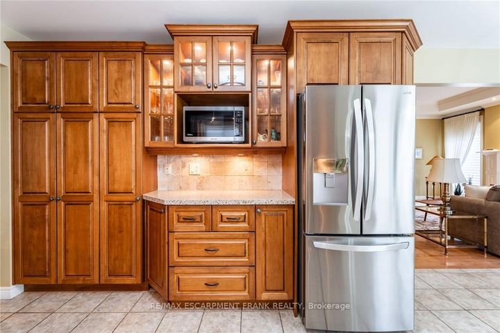 Photo 35 at 345 Southcote Road, Ancaster, Hamilton