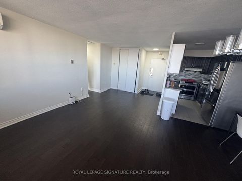 Photo 3 at 1702 - 40 Homewood Avenue, South St. James Town, Toronto