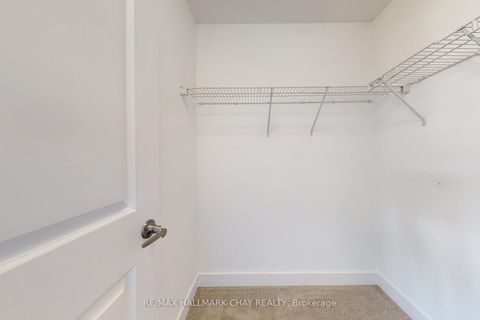 Photo 18 at 37 Turnberry Lane, Painswick South, Barrie