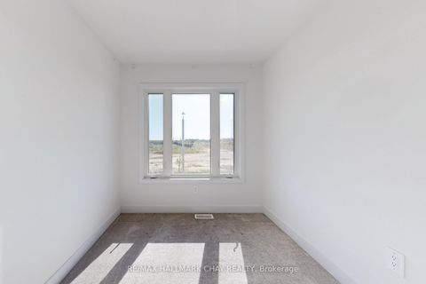 Photo 22 at 37 Turnberry Lane, Painswick South, Barrie