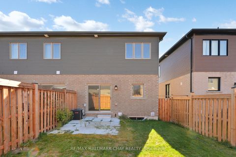 Photo 30 at 37 Turnberry Lane, Painswick South, Barrie