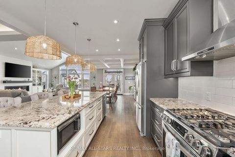 Photo 7 at 247 Ravencrest Road, Belhaven, Georgina