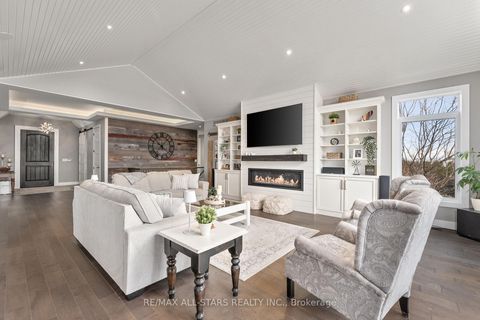 Photo 10 at 247 Ravencrest Road, Belhaven, Georgina