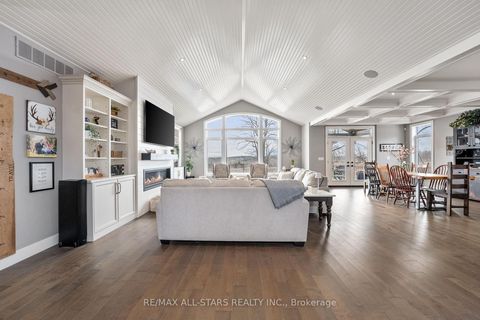 Photo 11 at 247 Ravencrest Road, Belhaven, Georgina