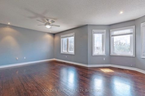 Photo 10 at 150 Larratt Lane, Westbrook, Richmond Hill