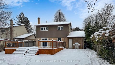Photo 11 at 20 Springburn Crescent, Aurora Highlands, Aurora