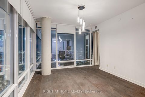 Photo 10 at 4702 - 488 UNIVERSITY Avenue, Chinatown, Toronto