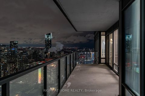 Photo 32 at 4702 - 488 UNIVERSITY Avenue, Chinatown, Toronto