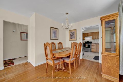 Photo 7 at 38 Frankton Crescent, York University Heights, Toronto